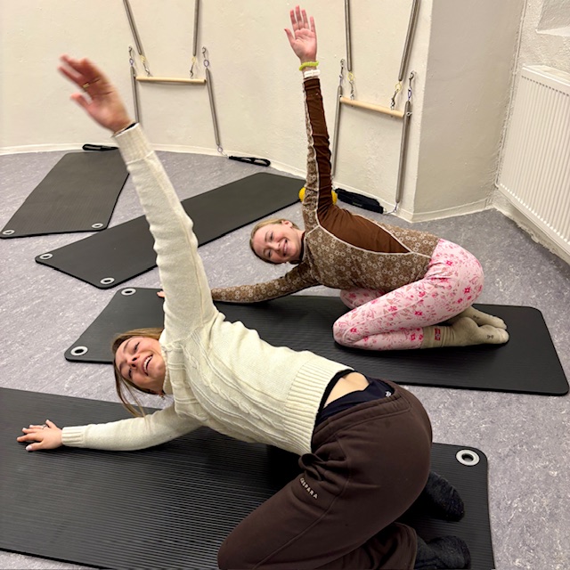 Pilates på matte