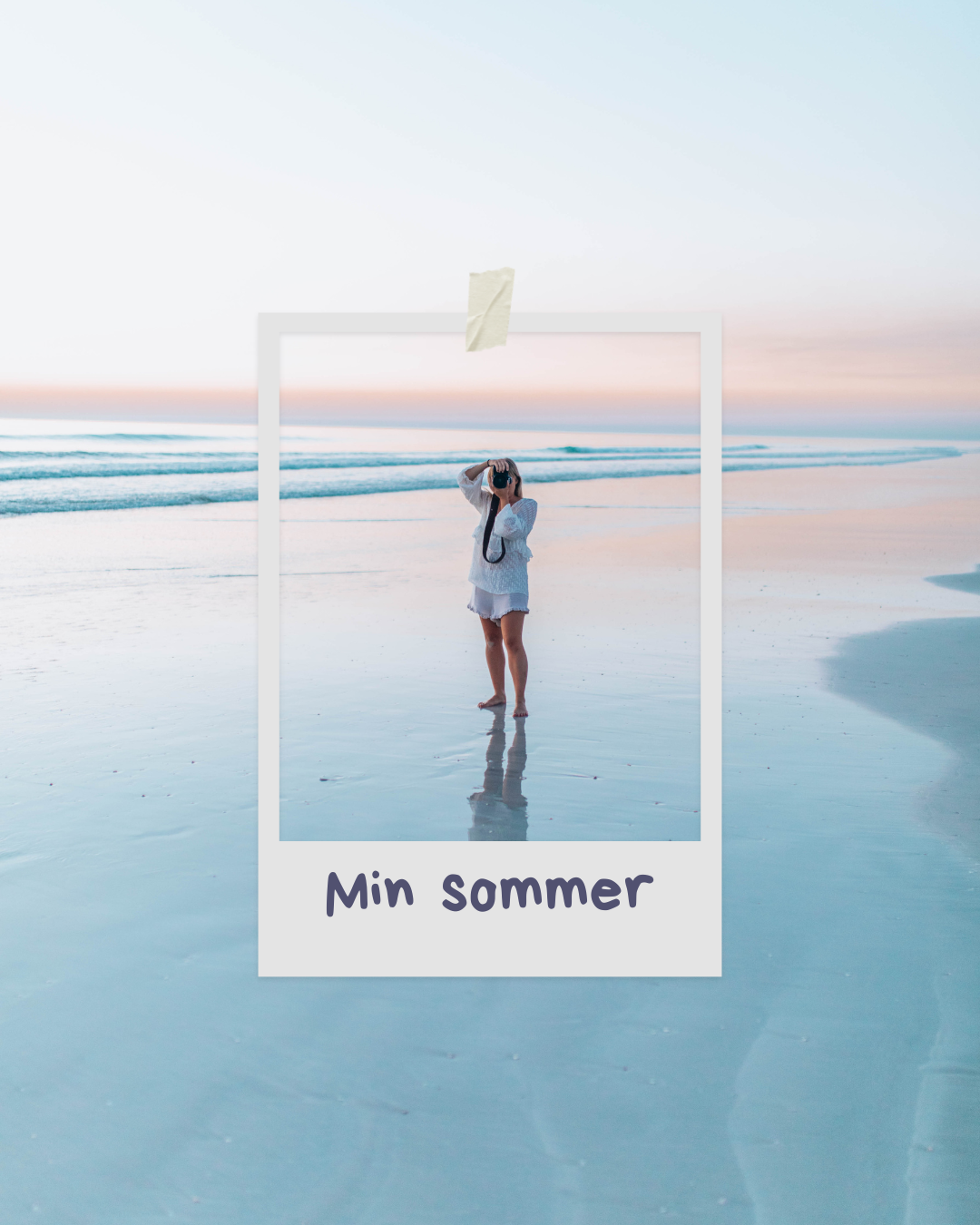 Bilde av person på stranden en sommerkveld